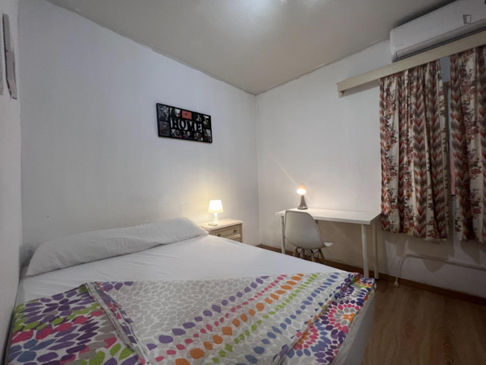  Appealing Double Bedroom Near The Granda Train Station  -  Appealing double bedroom near the Granda train station  - Gallery -  1