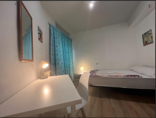 Comfy double bedroom near Facultad de Ciencias 