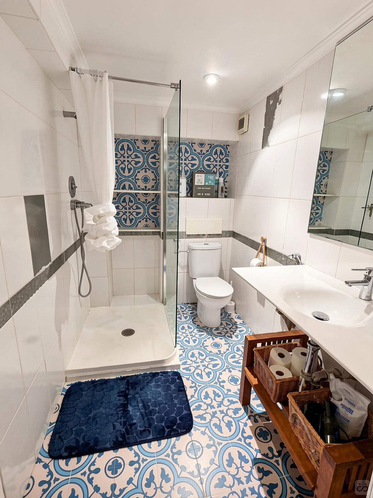  Bed In A 2-Bed Gender Separated Room  -  Stunning complex one block away from Playa de Palma Home  - Gallery -  20