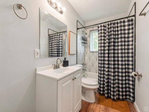 Heatherwood Home - Gallery - 109