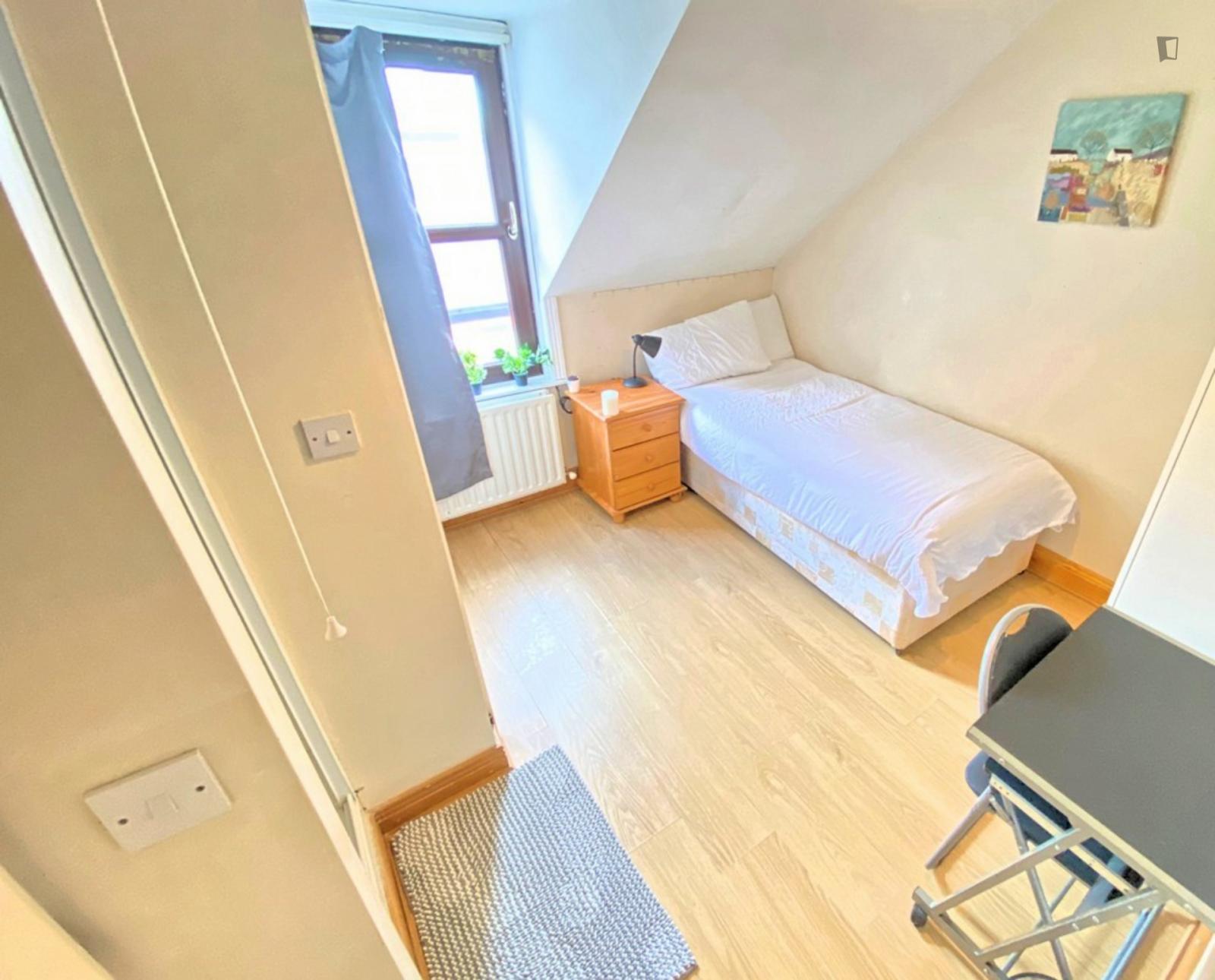 Lovely Single Ensuite Bedroom In Ballyphehane - 1
