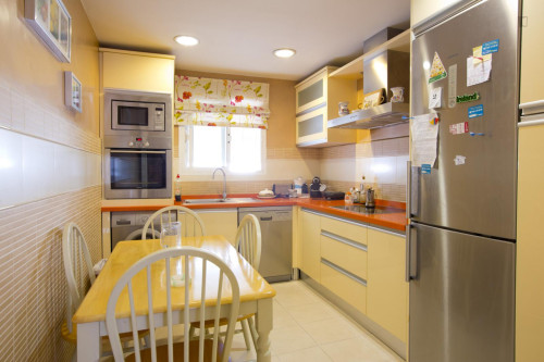 4 bedrooms apartment