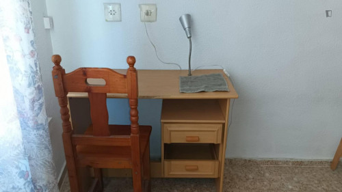Bright single bedroom with balcony in shared apartment well connected to city center