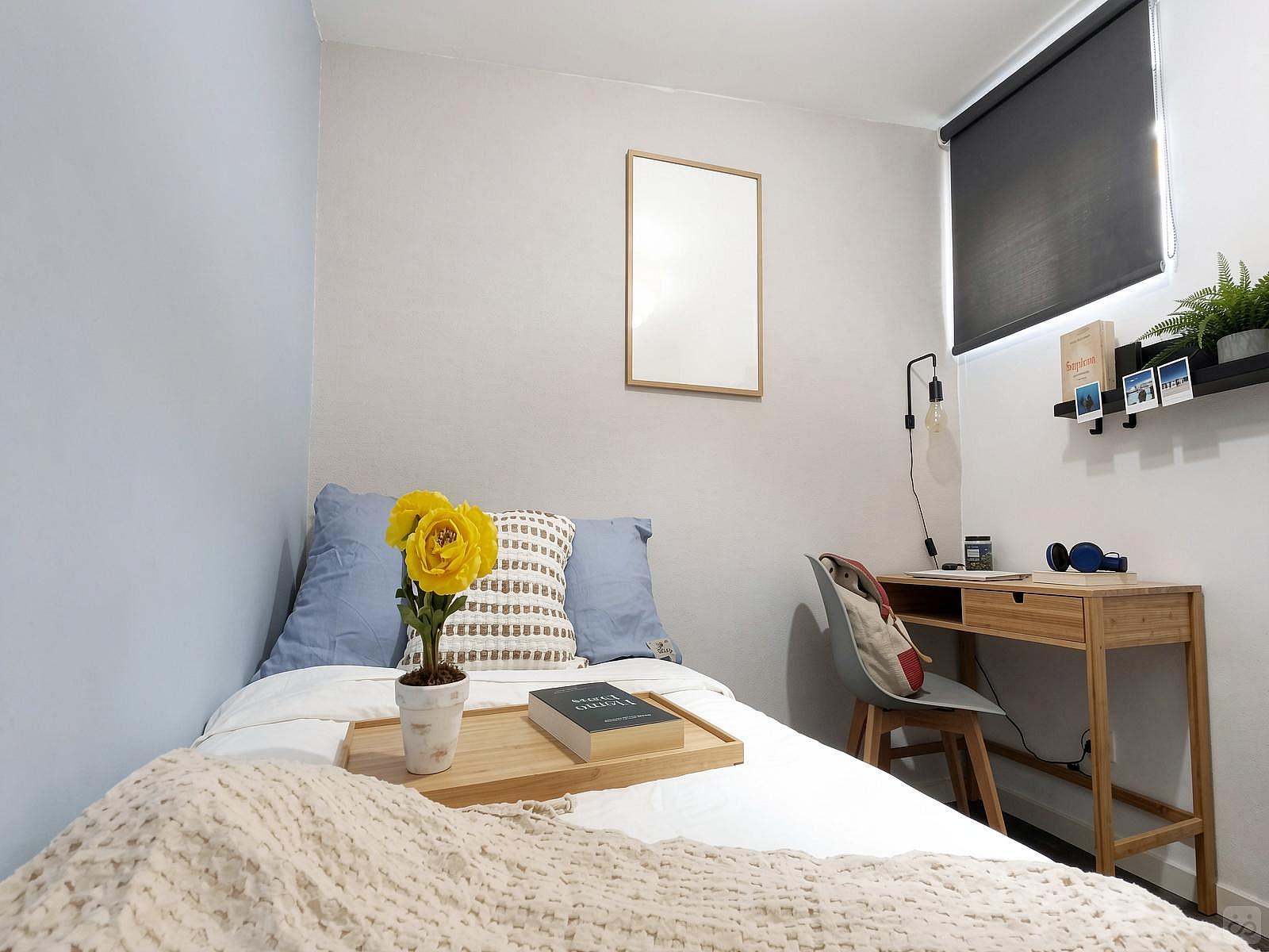  Room 2  -  Modern Coliving in the Heart of Eixample Near La Pedrera & Nightlife  - Gallery -  22
