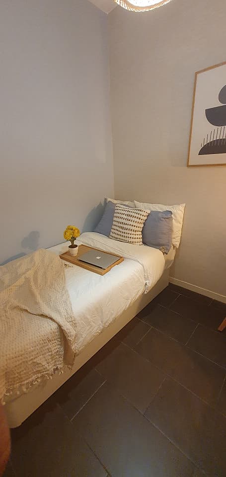  Room 2  -  Modern Coliving in the Heart of Eixample Near La Pedrera & Nightlife  - Gallery -  16