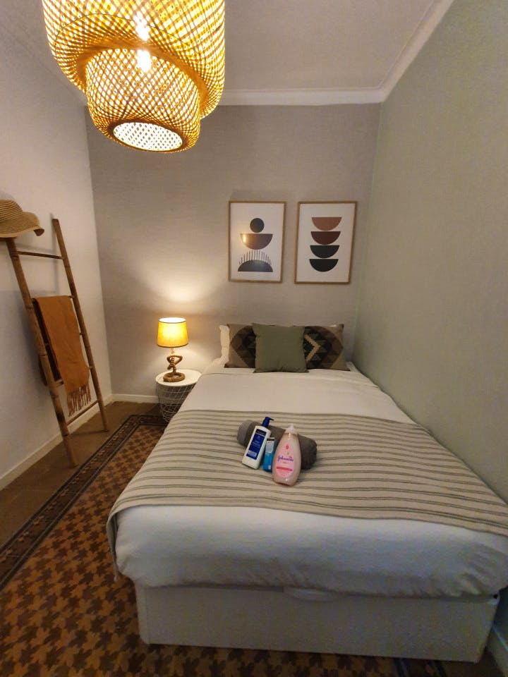 Room 5 - Modern Coliving in the Heart of Eixample Near La Pedrera & Nightlife - Gallery - 11