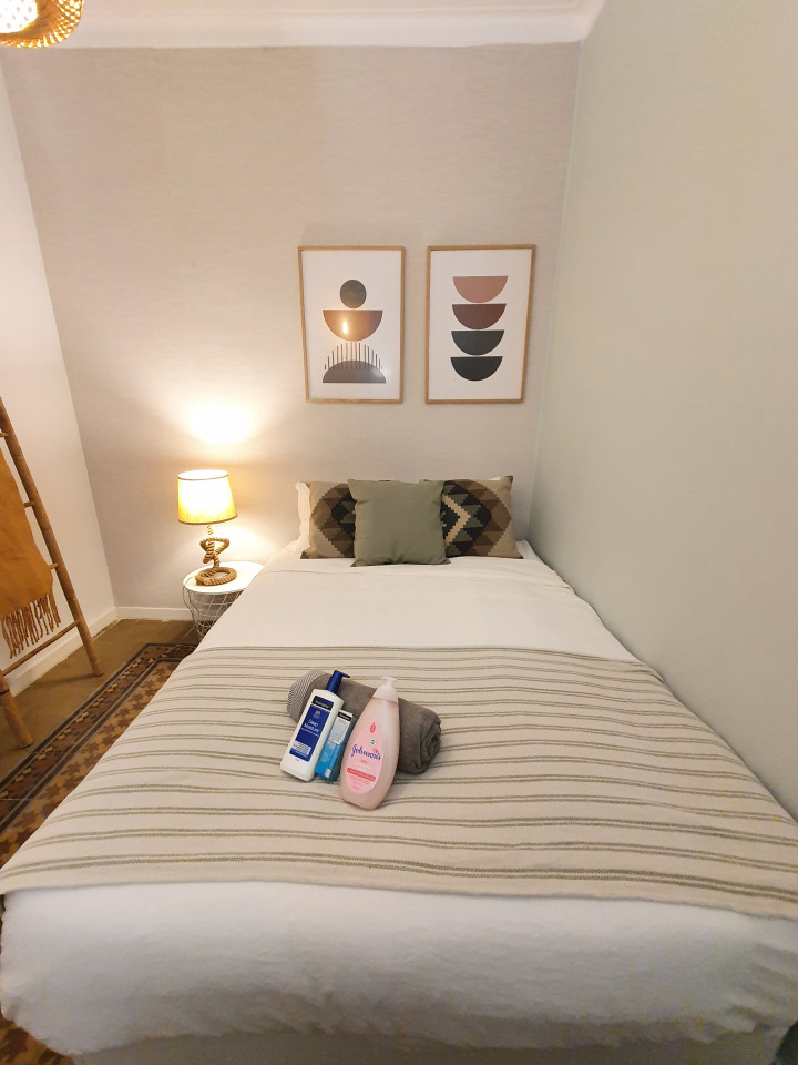 Room 5  -  Modern Coliving in the Heart of Eixample Near La Pedrera & Nightlife  - Gallery -  16