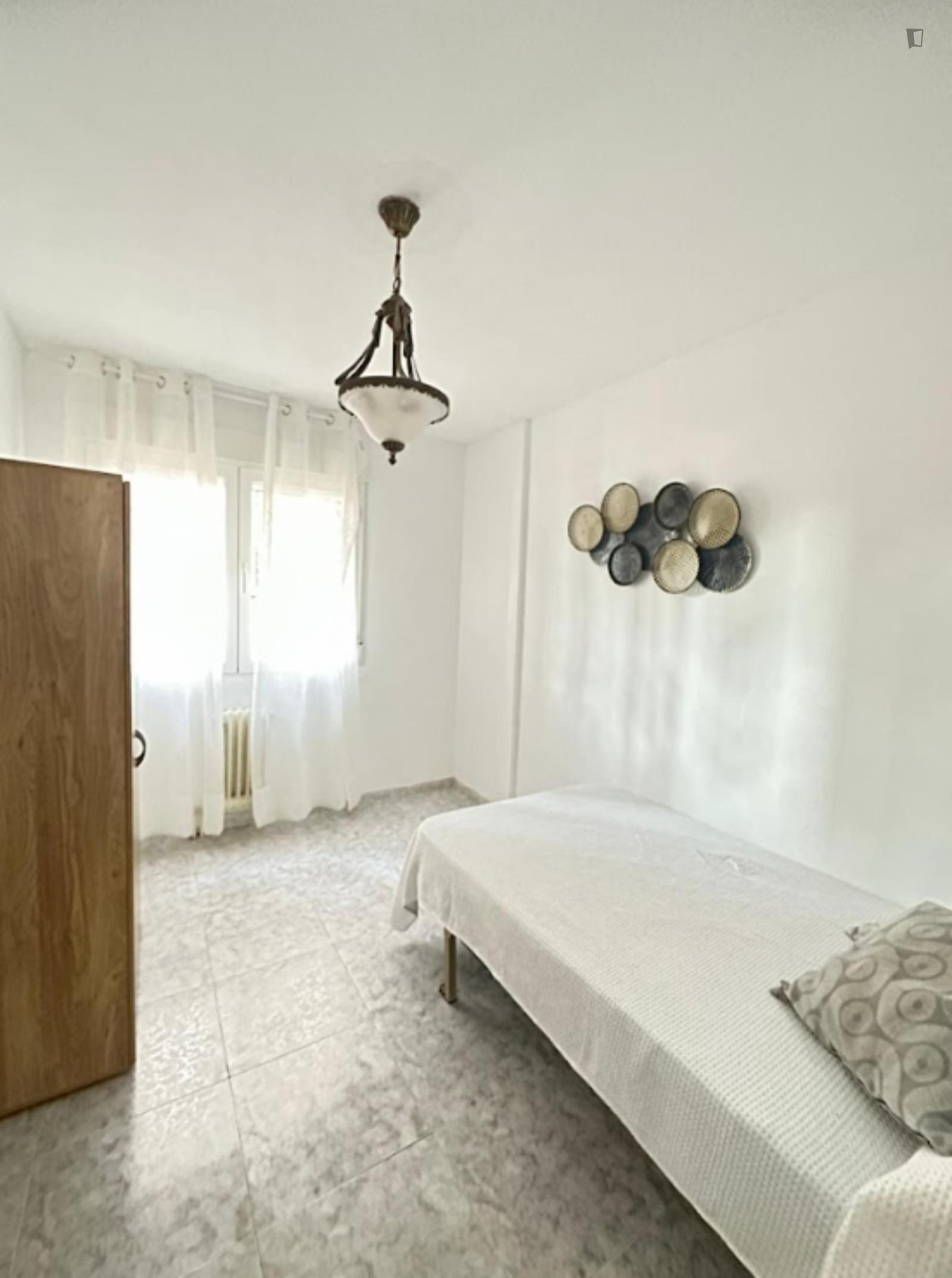  Bright Single Bedroom In Santa María De Benquerencia  -  Bright single bedroom in Santa María de Benquerencia  - Gallery -  1