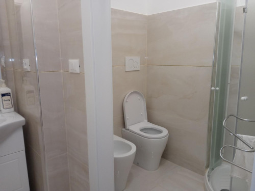 Newly renovated apartment over 120 m2 three HUGE double rooms. - Gallery - 6