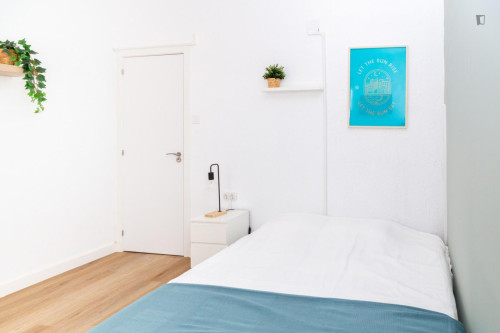 Cozy single bedroom in a property with balcony