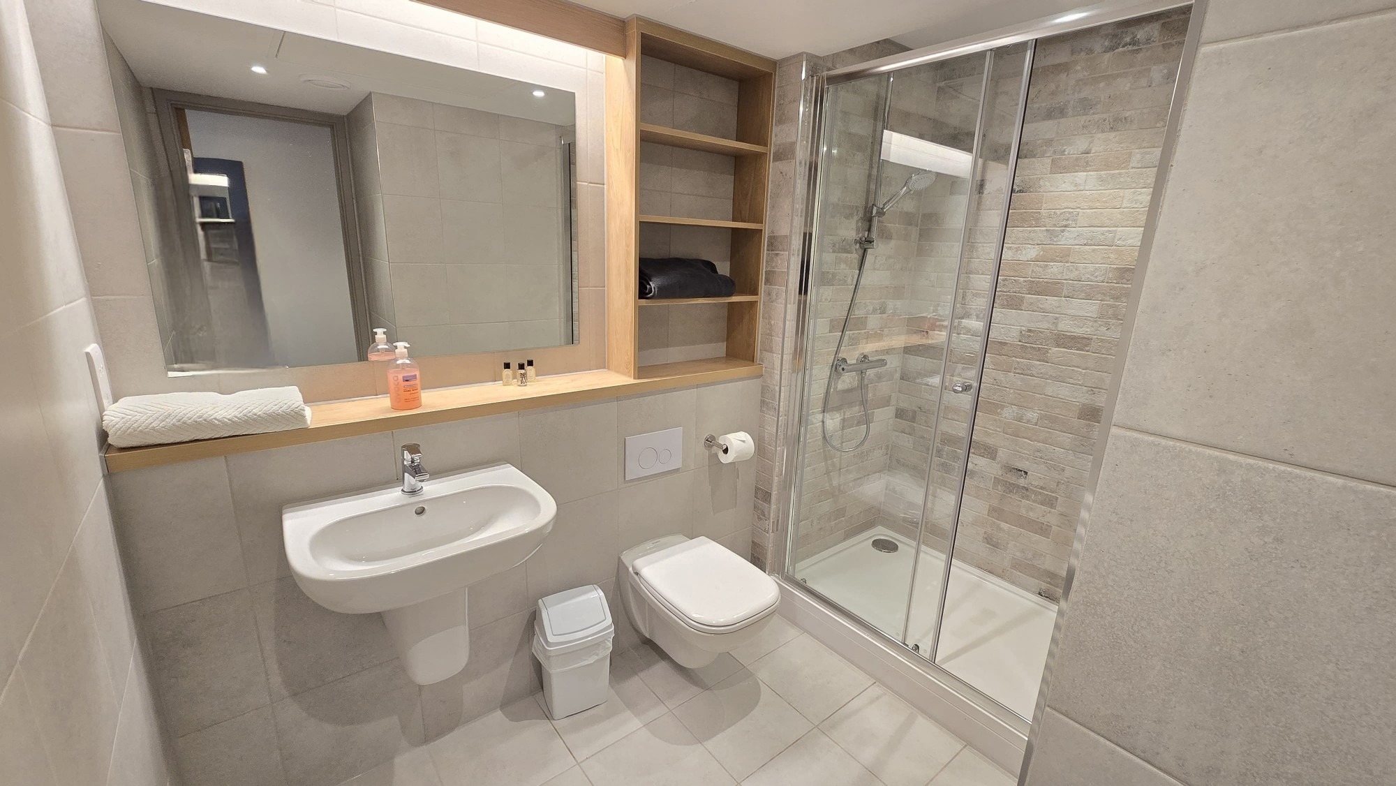  Luxury Apartment - 103 Lvl 1  -  Union Student Living  - Gallery -  6