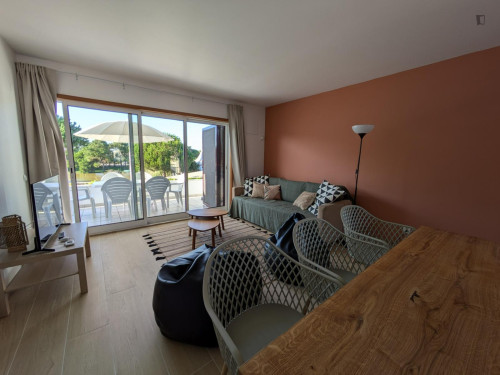 Amazing 2-bedroom flat in a private condominium