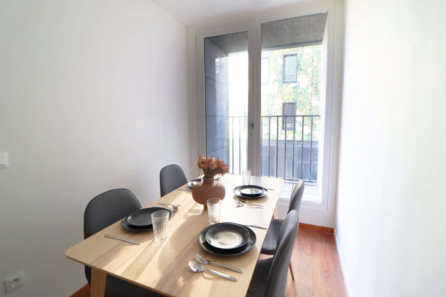  Contemporary 14 M² Room For Rent In Coliving  -  Contemporary 14 m² room for rent in coliving  - Gallery -  9