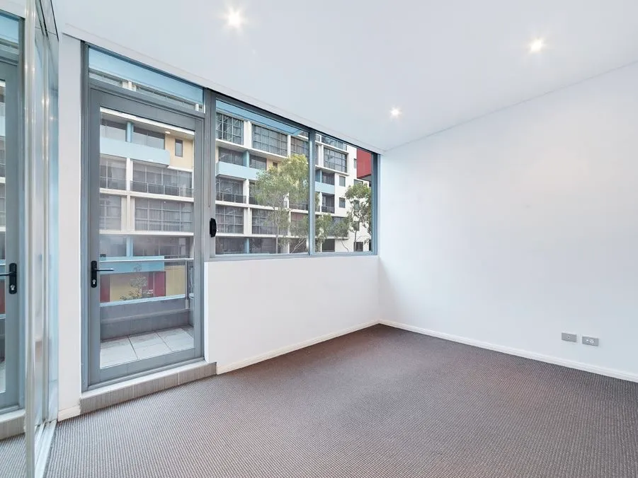  2 Bedroom 2 Bathroom  -  Waterloo - Eastern Subs  - Gallery -  3