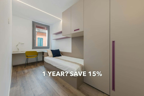 Room in Via Fondobanchetto, Ferrara for 48 m² with 3 bedrooms