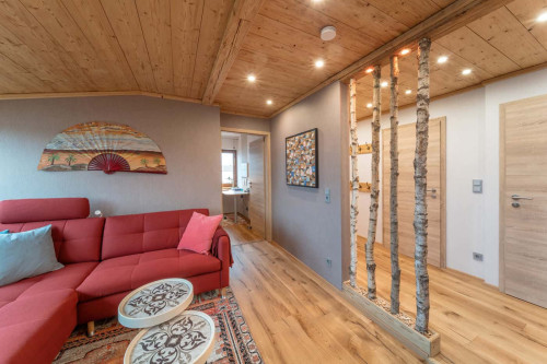 Herzo Family Attic Apartment - Gallery - 21