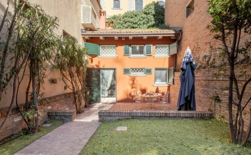 Isaia - Casa con Giardino Privato