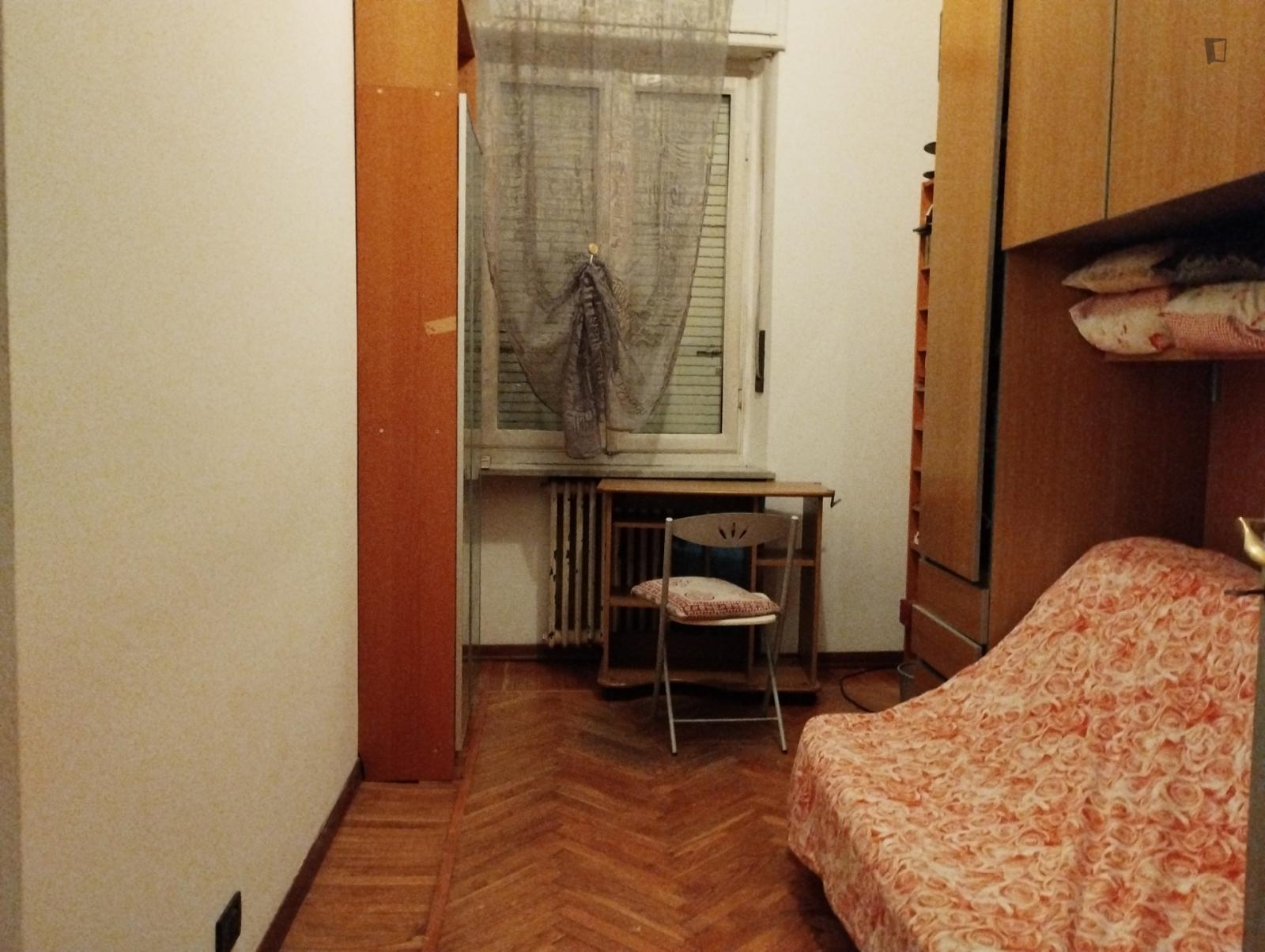  Double Bedroom In 3-Bedroom House  -  Double bedroom in 3-bedroom house  - Gallery -  1