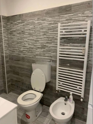 Elegant furnished studio apartment in the Borgo Vittoria area, well connected to transport  - Gallery -  5