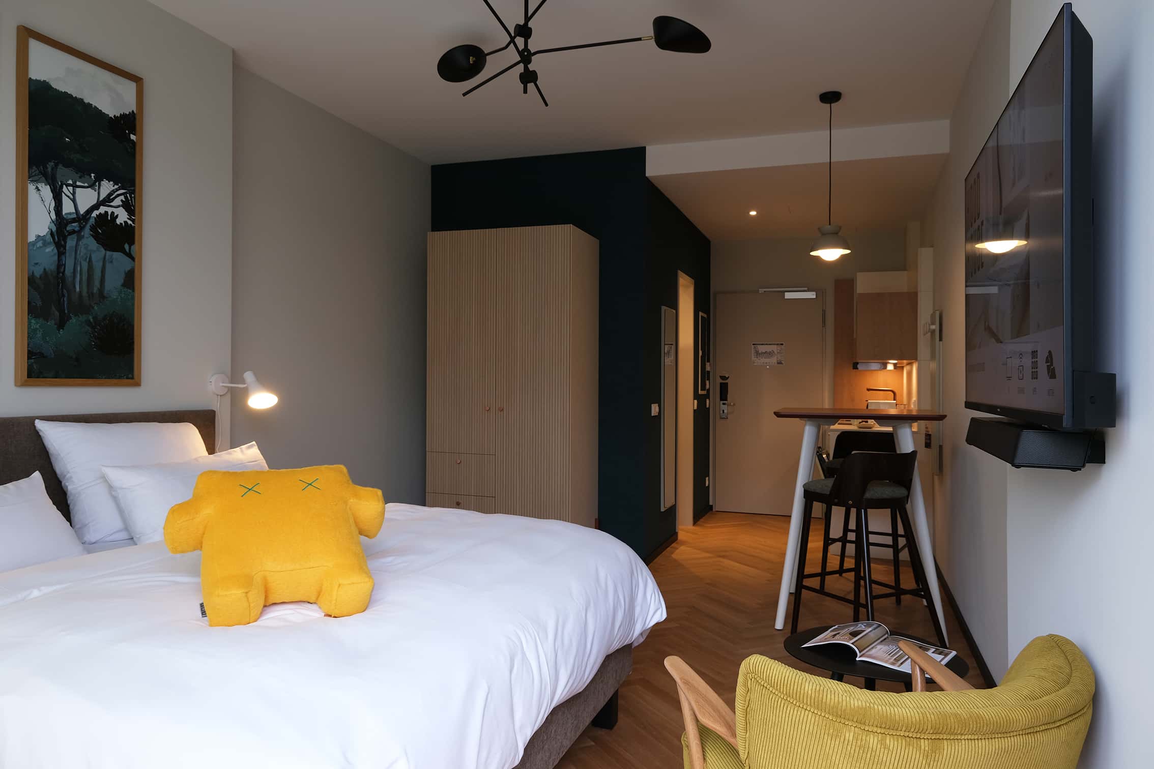  KASSEL | CLASSYHOOD+ FOR ONE  -  KASSEL | CLASSYHOOD+ FOR ONE  - Gallery -  1