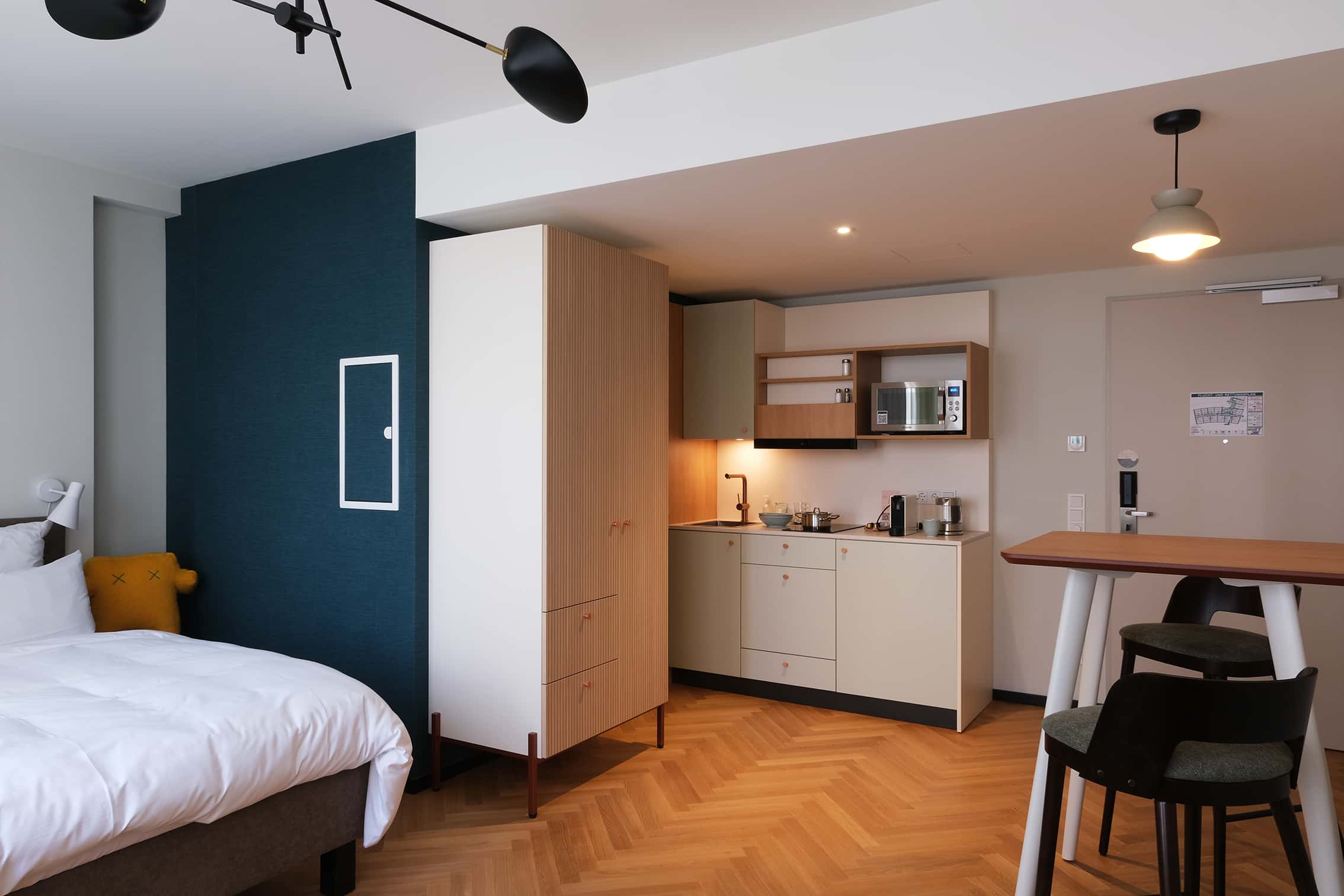  KASSEL | CLASSYHOOD- FOR TWO  -  KASSEL | CLASSYHOOD- FOR TWO  - Gallery -  1