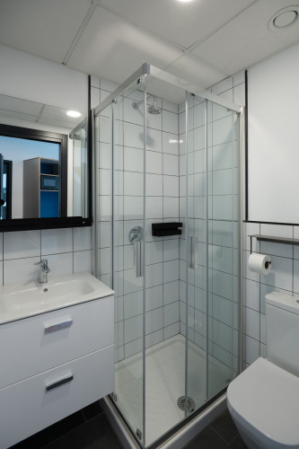 HABITACION SUPERIOR CON BAÑO PRIVADO (ONLY STUDENTS)