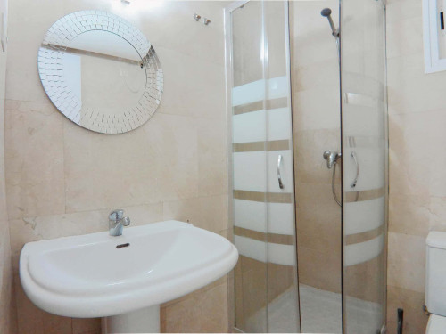 Room Calle Antonio Zamora - Gallery - 26