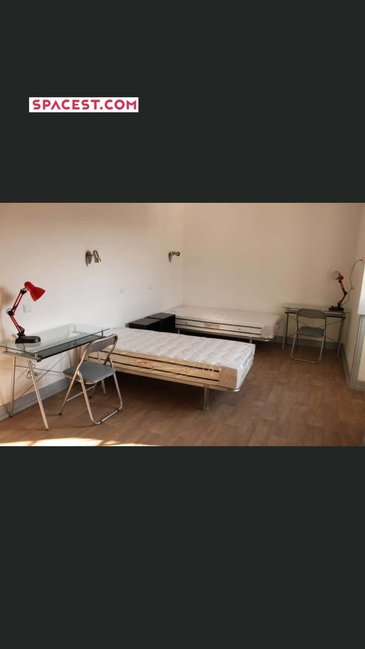 Triple Room With Private Bathroom In Coimbra - 1