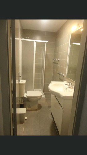 Single room with private bathroom in Coimbra