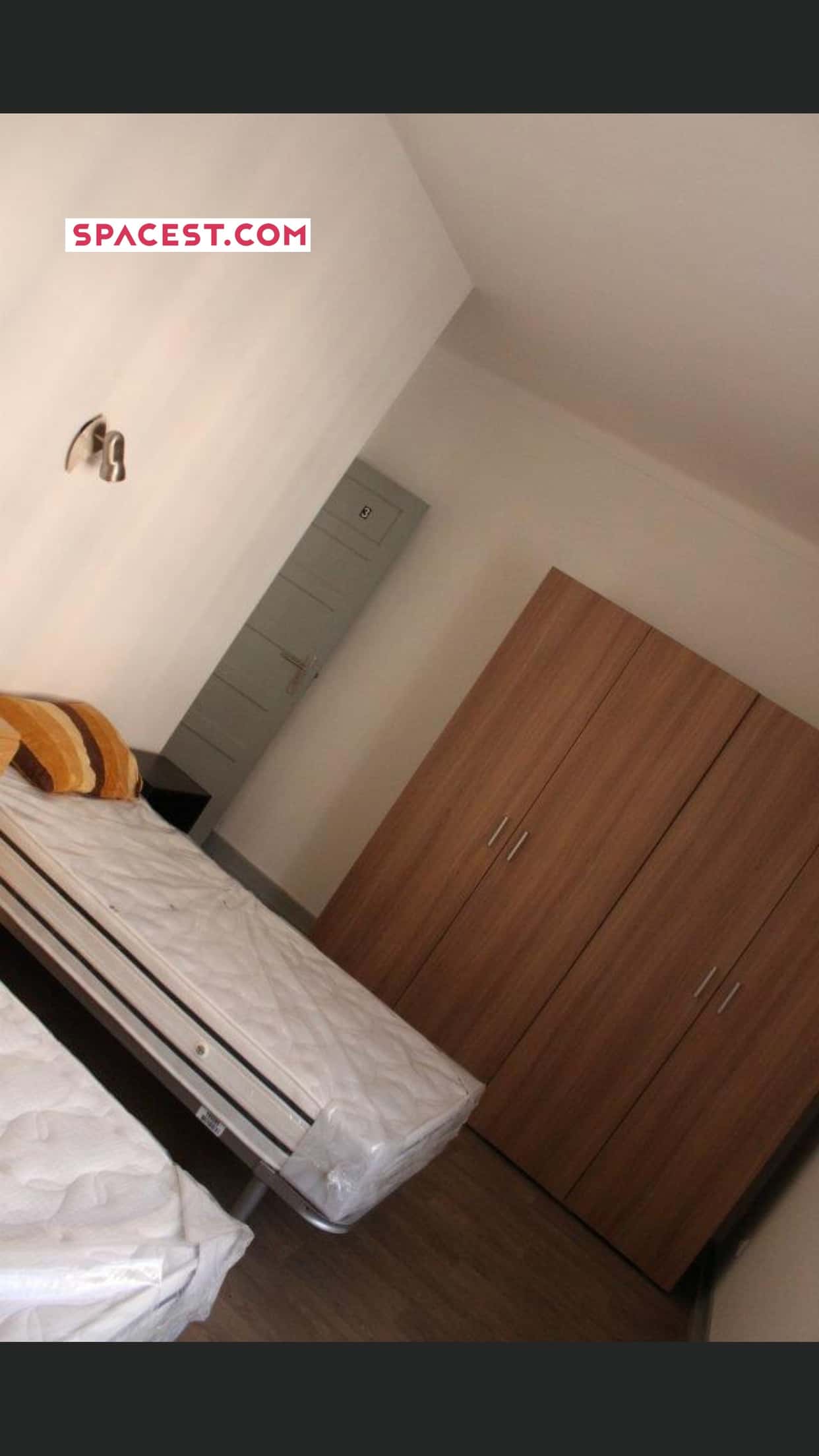 Twin Room In Coimbra - 1