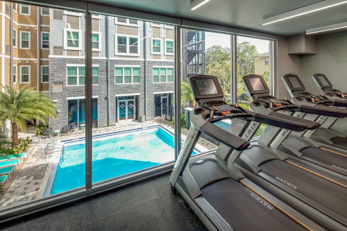 Lark on 42nd - On-site Facilities