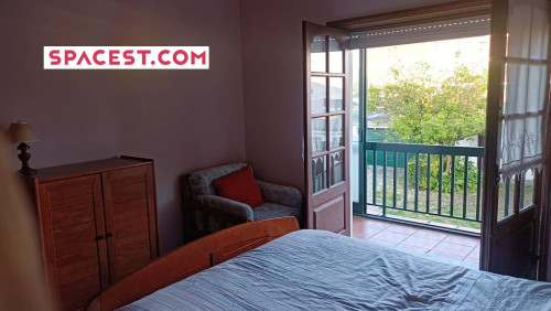 Comfy room in a 5 bedroom apartment in Vila Nova de Gaia