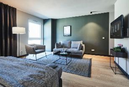 Serviced Apartment with balcony in WOLFSBURG - L+