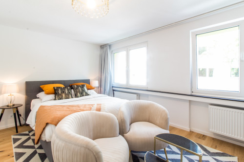 Köln Innenstadt – Pantaleonswall – traumhafte Wohnung mit hellen Räumen – hochwertig möbliert!