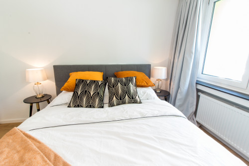 Köln Innenstadt – Pantaleonswall – traumhafte Wohnung mit hellen Räumen – hochwertig möbliert!