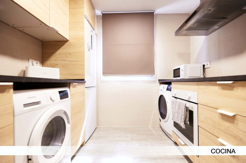 Avenida Doctor Fedriani H2 - Gallery - 11