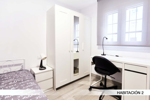 Avenida Doctor Fedriani H2 - Gallery - 19