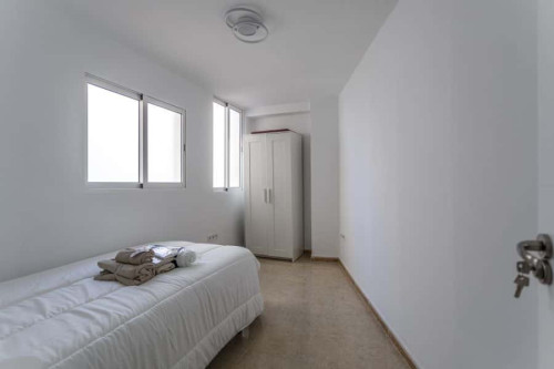 Habitación en piso de 4 habitaciones en Aiora