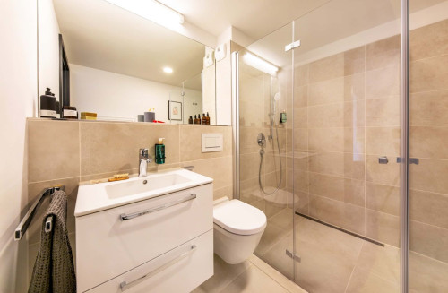 Studio Apartment mit Balkon | M