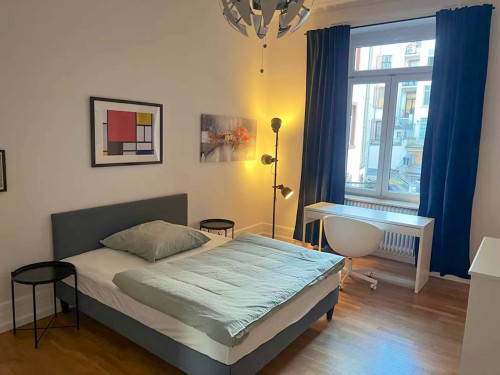 Münchener Straße 26 - Small Room Streetside