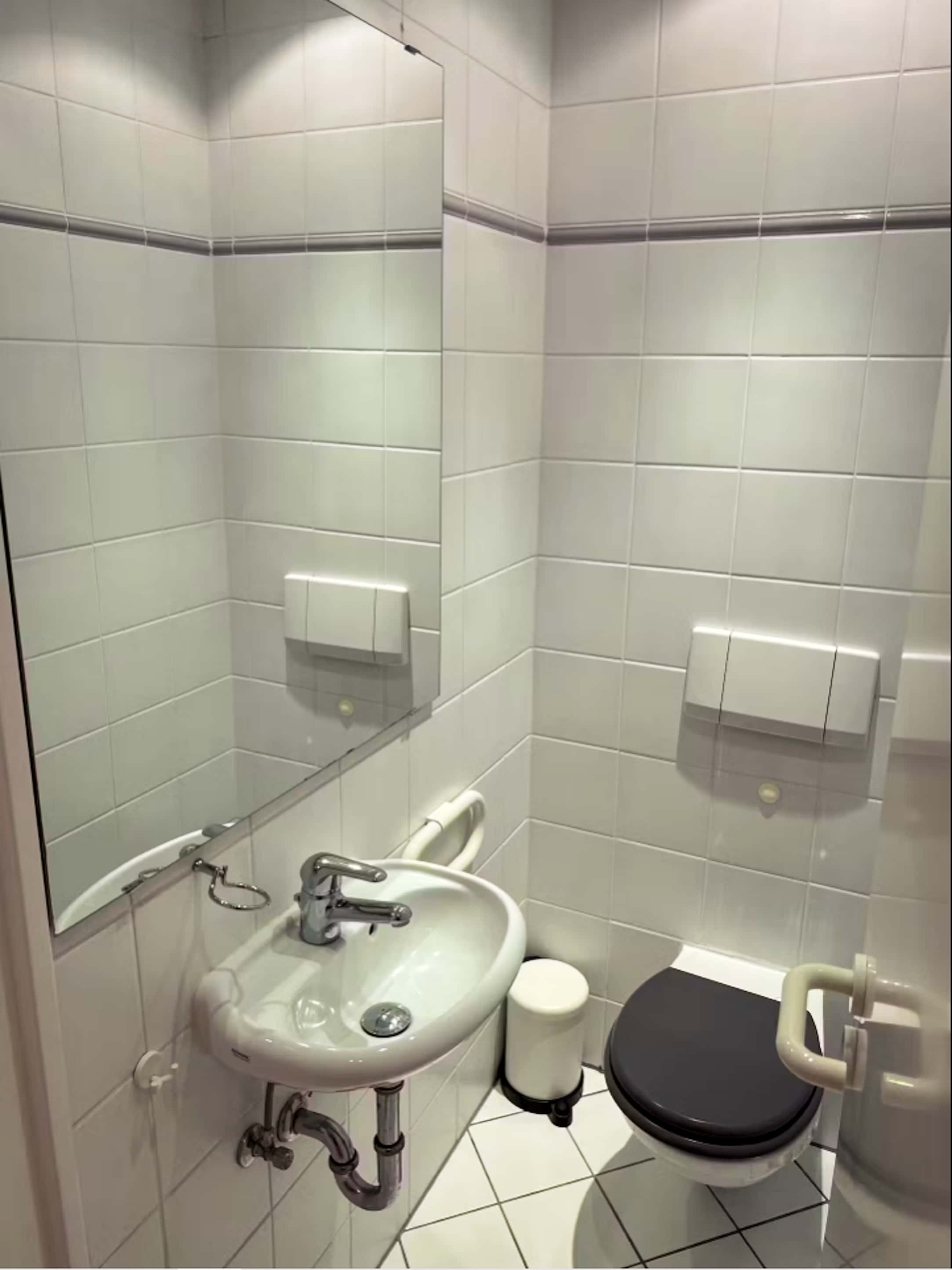 Arndtstraße - Smallest Room - Arndtstraße - Smallest Room - Gallery - 1