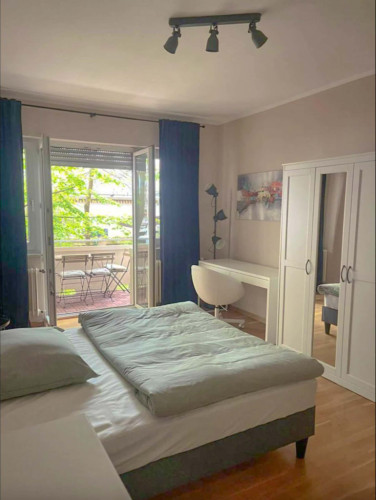 Wiesenau EG - Balcony Room