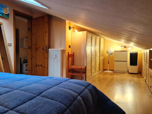 Roby Wood:  Mansarda x 4, in centro Padova, con posto auto e aria condizionata