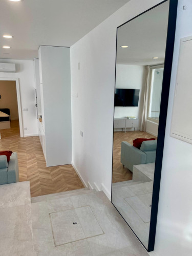Charming and comfy 1-bedroom flat - Gallery - 9