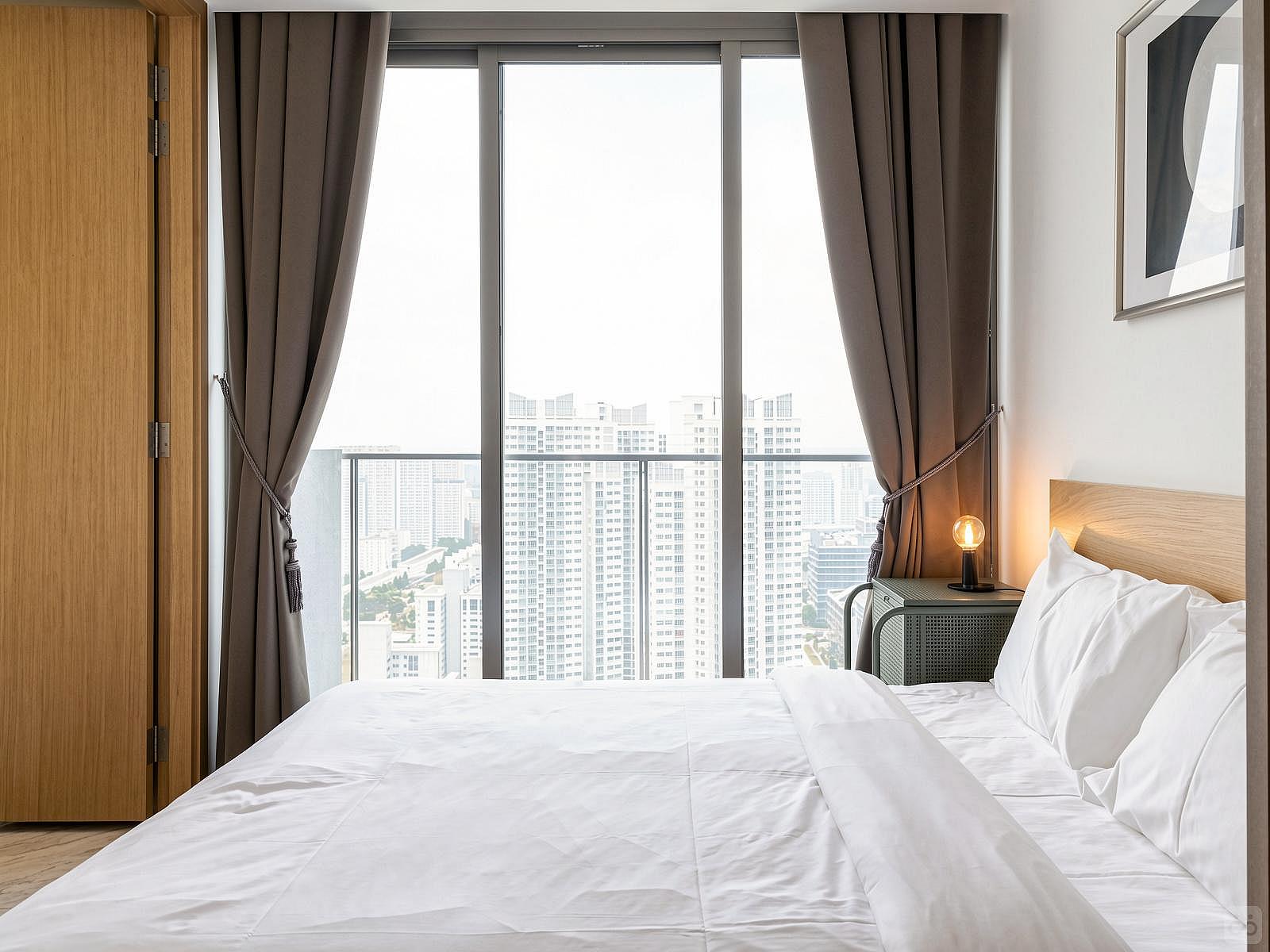 Private Master Room In 5 Bedroom Penthouse Apartment - Luxury Vibrant Apt. w/ Terrace near City Square Mall - Gallery - 9