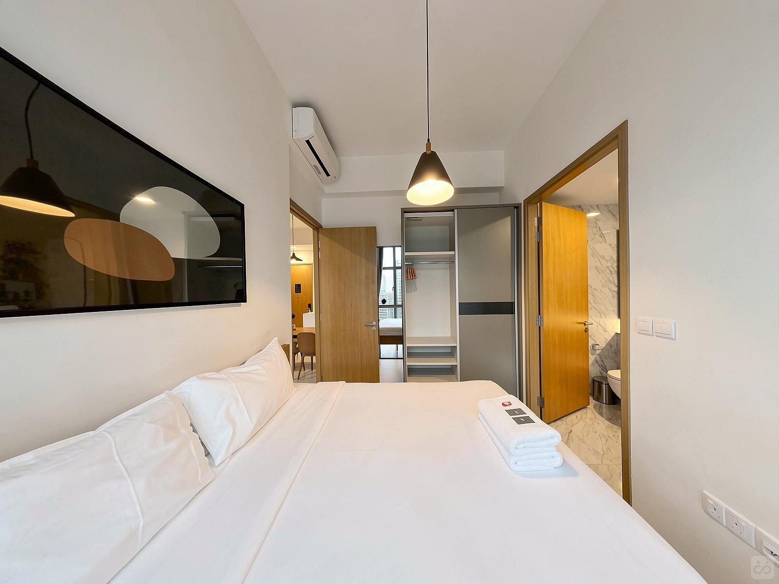  Private Master Room In 2 Bedroom Apartment  -  Luxury Vibrant Apt. w/ Terrace near City Square Mall  - Gallery -  5