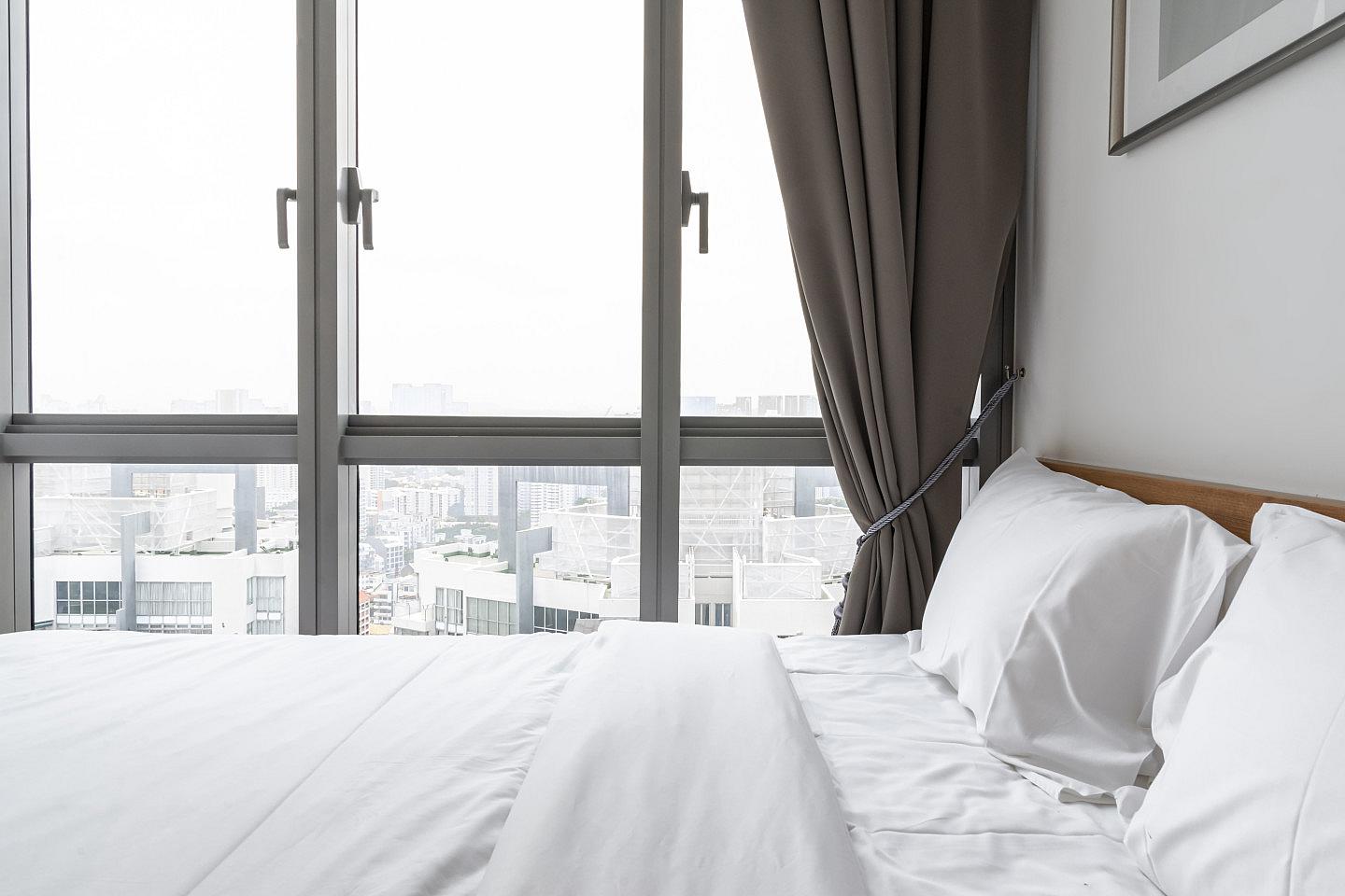 Private Room In 3 Bedroom Apartment - Luxury Vibrant Apt. w/ Terrace near City Square Mall - Gallery - 6