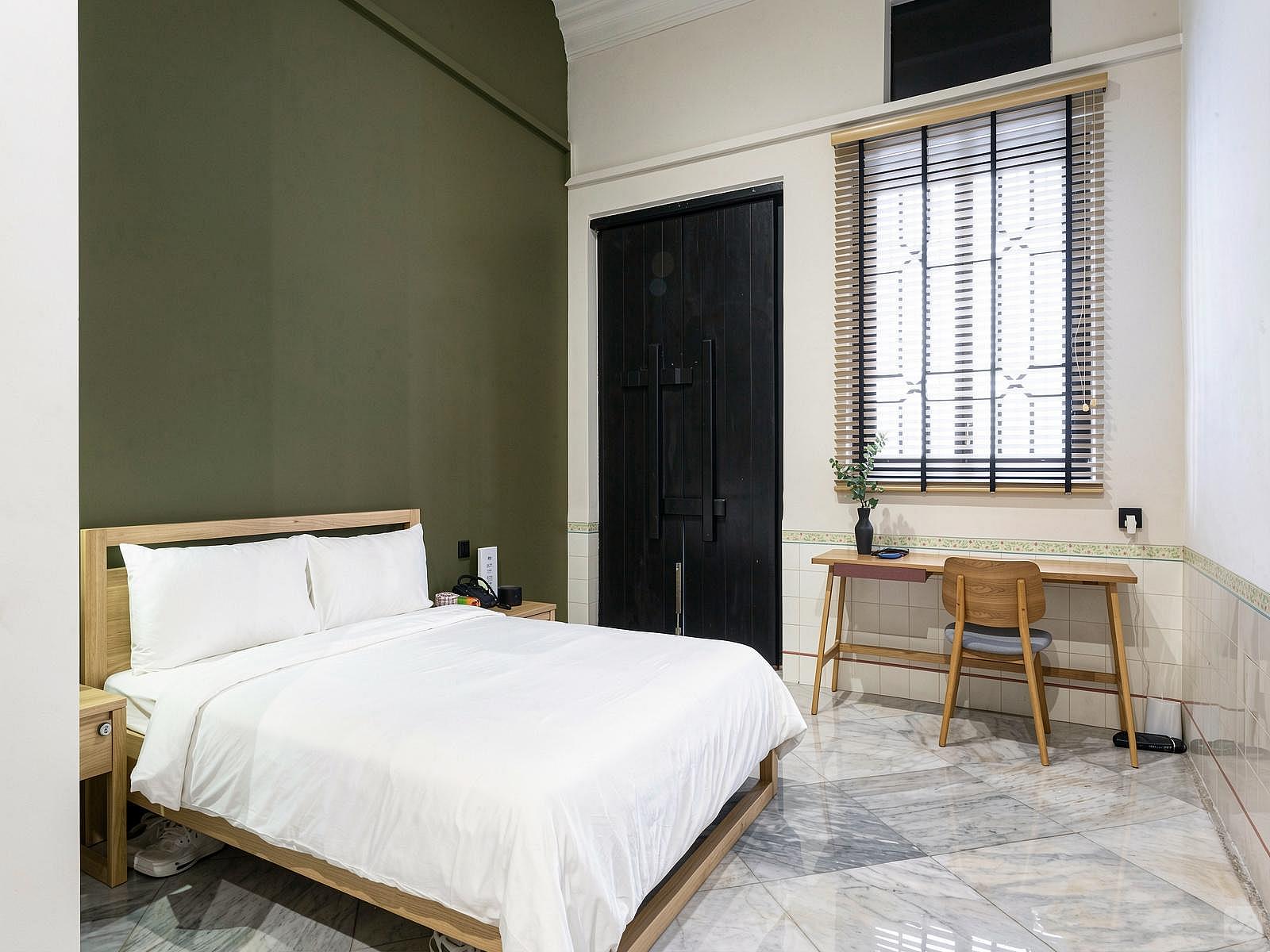 Private Large Room With Shared Bathroom - Modern Luxury Complex - Incl. Terrace near Paragon Shopping Centre - Gallery - 35