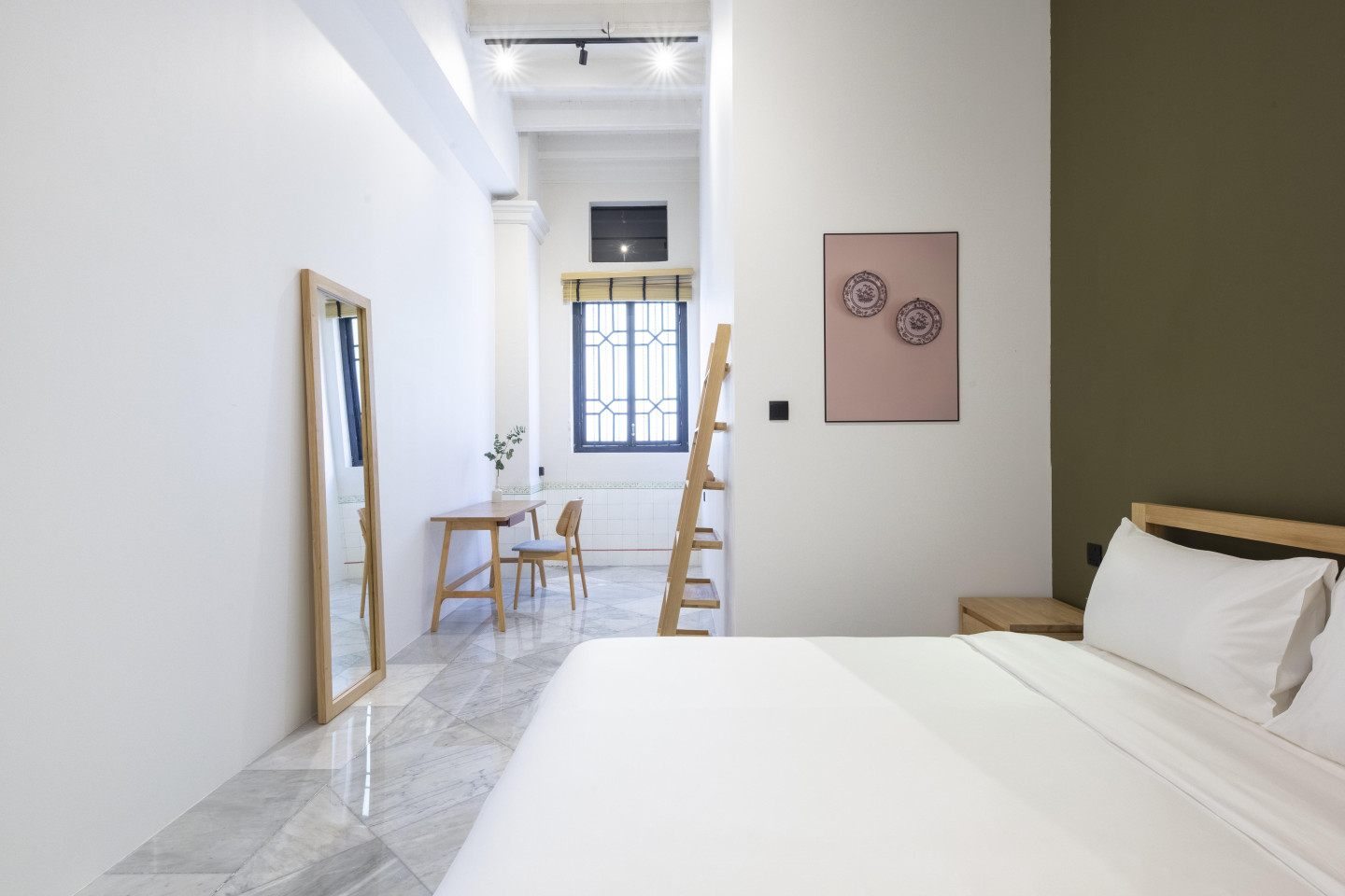 Private Large Room With Shared Bathroom - Modern Luxury Complex - Incl. Terrace near Paragon Shopping Centre - Gallery - 15