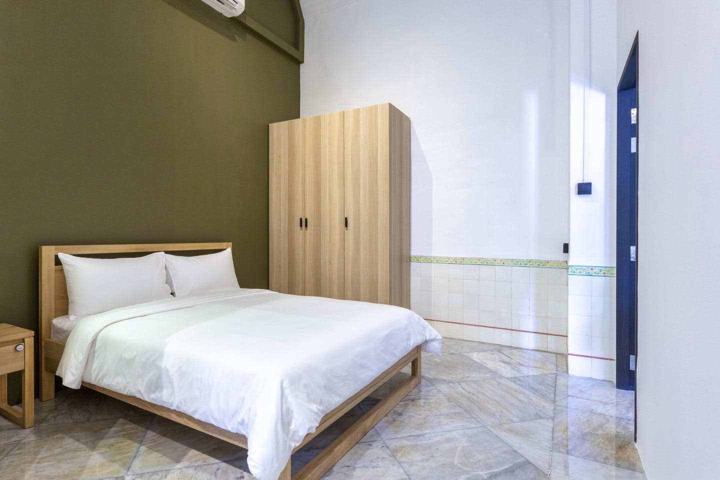 Private Large Room With Shared Bathroom - Modern Luxury Complex - Incl. Terrace near Paragon Shopping Centre - Gallery - 7